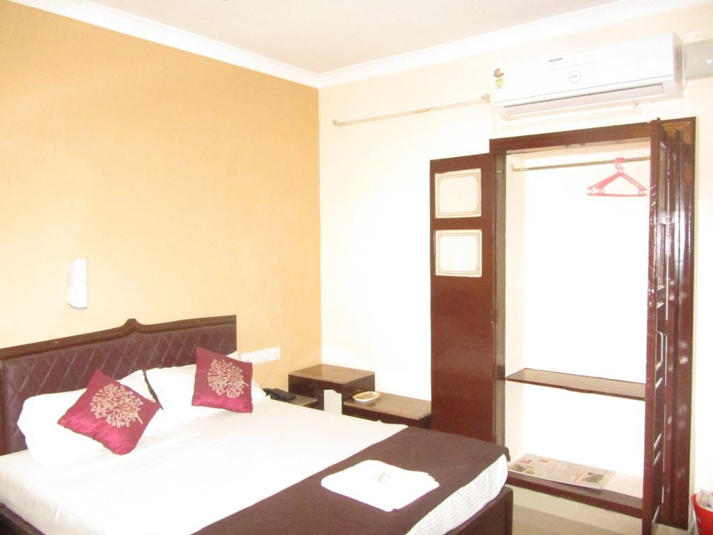 All Seasons Guest House Thiruvananthapuram Exterior foto