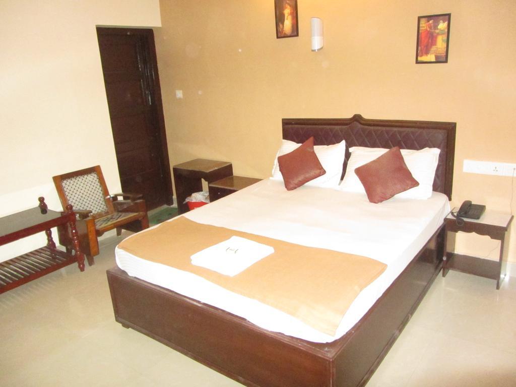 All Seasons Guest House Thiruvananthapuram Exterior foto